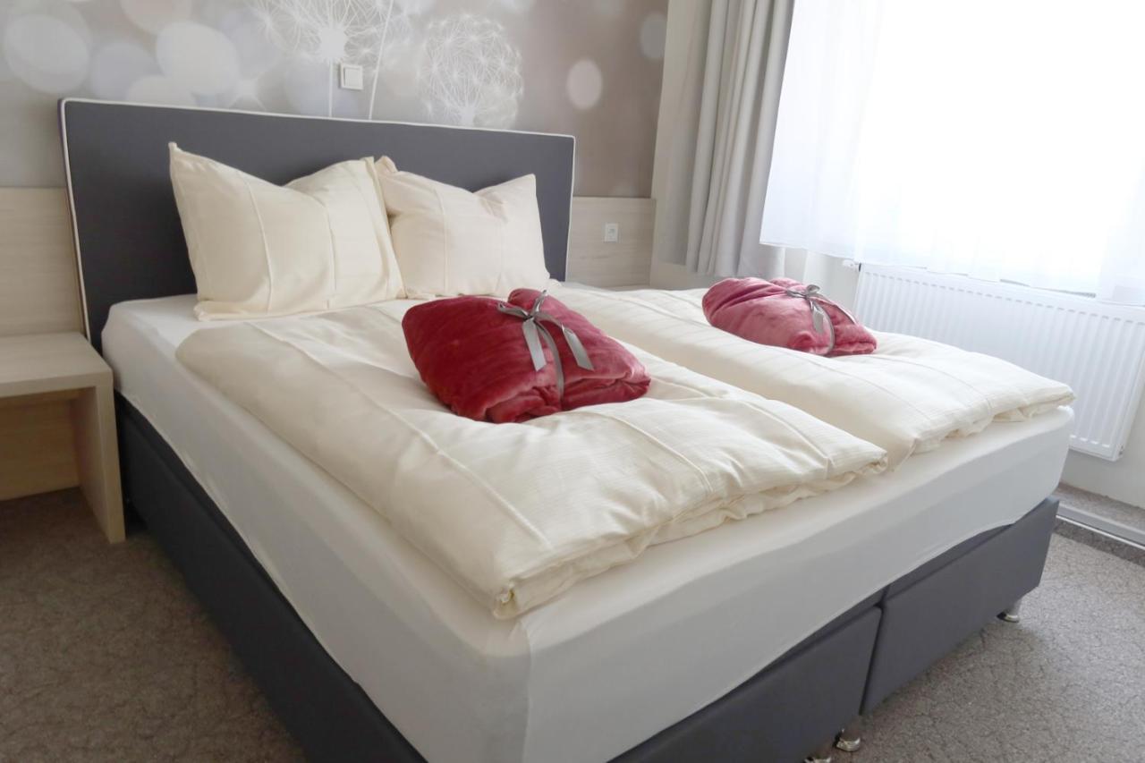 Waldmohr Hotel Waldoza מראה חיצוני תמונה